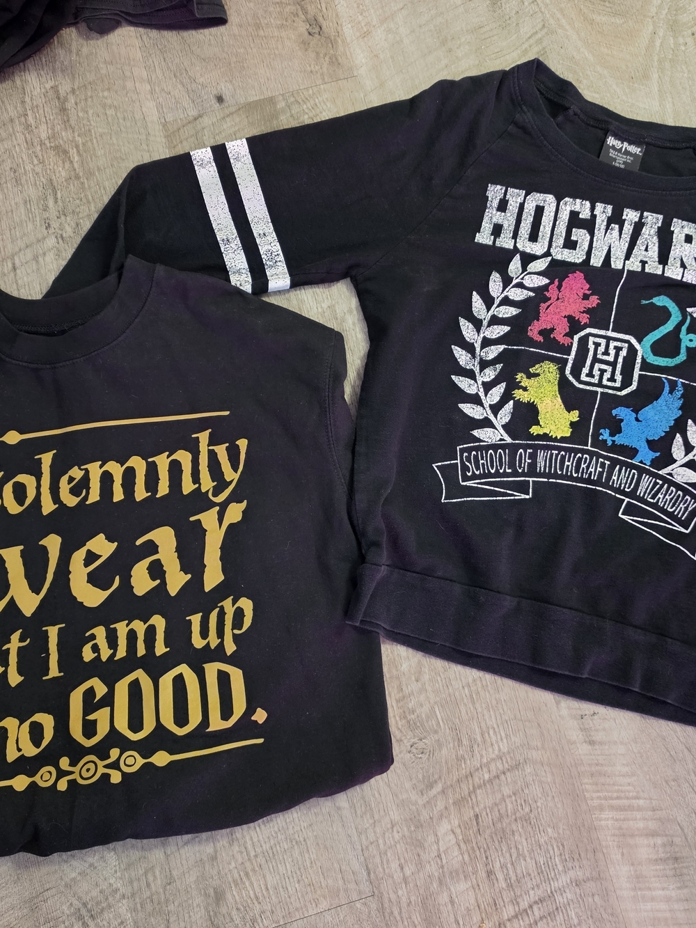 Harry Potter Hogwarts M L Sweatshirt  Bundle